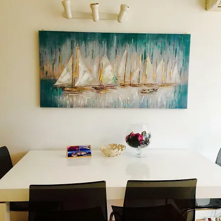 Apartamento Mediterraneo *